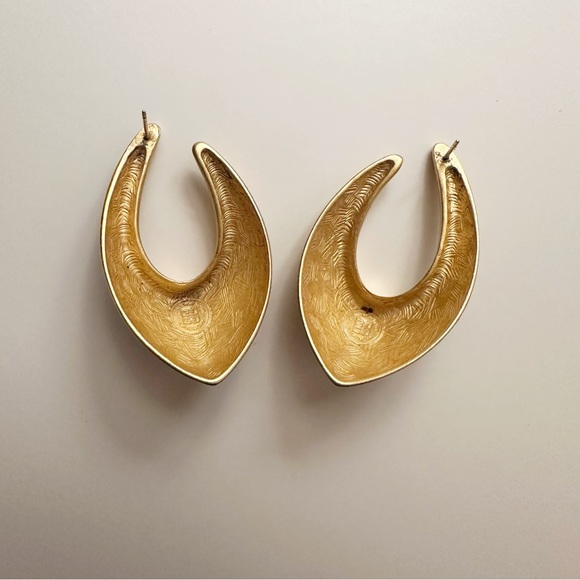 Vintage Givenchy Chunky Gold Earrings Signed Paris New York - Picture 2 of 6